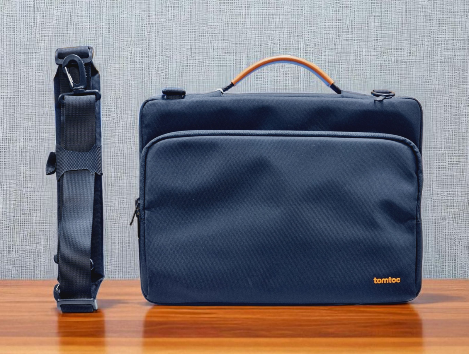 TOMTOC DEFENDER A40 16 INCH LAPTOP SHOULDER BAG